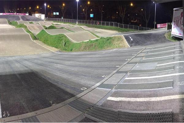 Aanleg BMX-piste - Sportinfrabouw NV